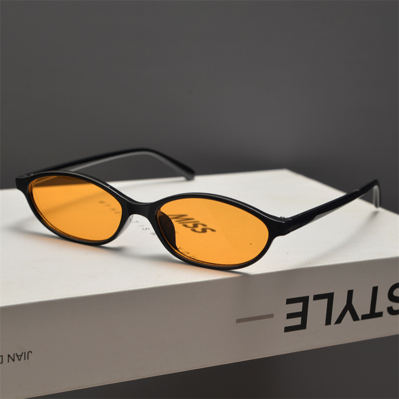 Nuovi Occhiali da Sole Ovali R - Sunglasses Cat Eye recensione e prezzo